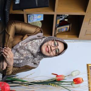 Nani Suryani, S.Pd