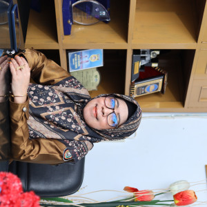 Neni Iryani, S.Pd., M.Pd